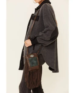 Shyanne Women's Cassidy Tooled Crossbody Bag