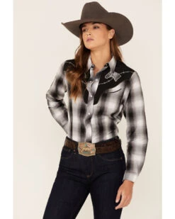 Roper Women's Plaid Print Long Sleeve Pearl Snap Western Shirt