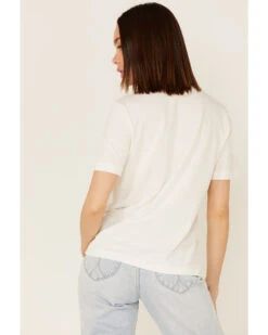 Wrangler Retro Women's Music Graphic Tee -Velora Studio Shop 2000358009 103 P4