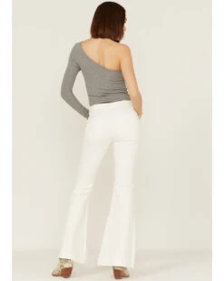 Shyanne Women's Mr. Flare Mid Rise White Cloud Dancer Flare Jeans -Velora Studio Shop 2000360282 100 P3
