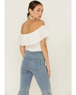 Panhandle Women's Eyelet Flounce Top 6 Panhandle Women's Eyelet Flounce Top -Velora Studio Shop 2000360493 100 P3