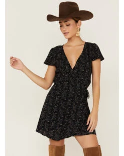 Beyond The Radar Women's Black Ditsy Floral Print Romper  -Velora Studio Shop 2000365051 001 P4