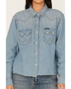 Wrangler Retro Women's Denim Frayed Long Sleeve Snap Western Shirt 7 Wrangler Retro Women's Denim Frayed Long Sleeve Snap Western Shirt -Velora Studio Shop 2000365302 400 P4