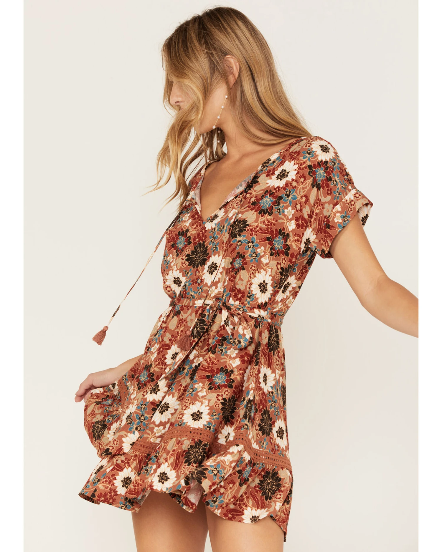 Shyanne Women's Floral Print Ruffle Dress 2 Shyanne Women's Floral Print Ruffle Dress - Image 2