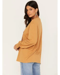 Wrangler Women's Medallion Desert Graphic Long Sleeve T-Shirt -Velora Studio Shop 2000374527 702 P4