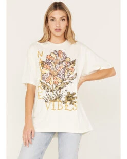 Cleo + Wolf Women's Nature Vibes Oversized Graphic Tee