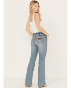 Wrangler Retro Women's Light Wash High Rise Emma Jean Trouser Jean -Velora Studio Shop 2000375063 400 P3