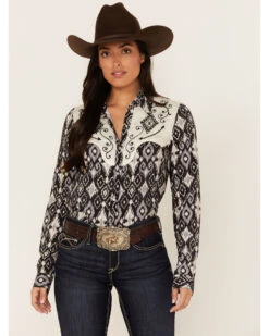 Roper Women's Southwestern Diamond Print Long Sleeve Snap Western Shirt