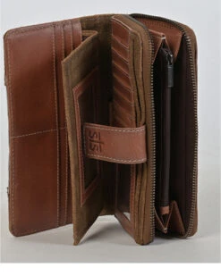 STS Ranchwear Women's Cowhide Saddle Tramp Chelsea Wallet 7 STS Ranchwear Women's Cowhide Saddle Tramp Chelsea Wallet -Velora Studio Shop 2000378287 200 P4