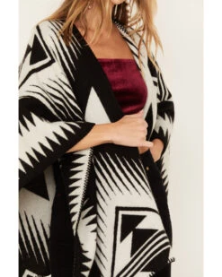 Shyanne Women's Deco Print Blanket Shawl 6 Shyanne Women's Deco Print Blanket Shawl -Velora Studio Shop 2000380663 001 P3