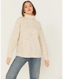 Cleo + Wolf Women's Oversized Turtleneck Sweater