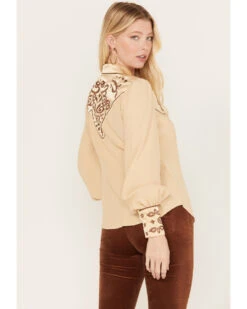 Shyanne Women's Long Sleeve Embroidered Western Snap Shirt -Velora Studio Shop 2000382862 251 P4