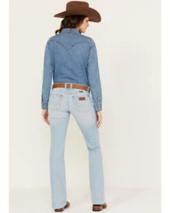 Wrangler Retro Women's Mid Rise Light Wash Mae Wide Leg Trouser Jeans -Velora Studio Shop 2000384128 412 P3