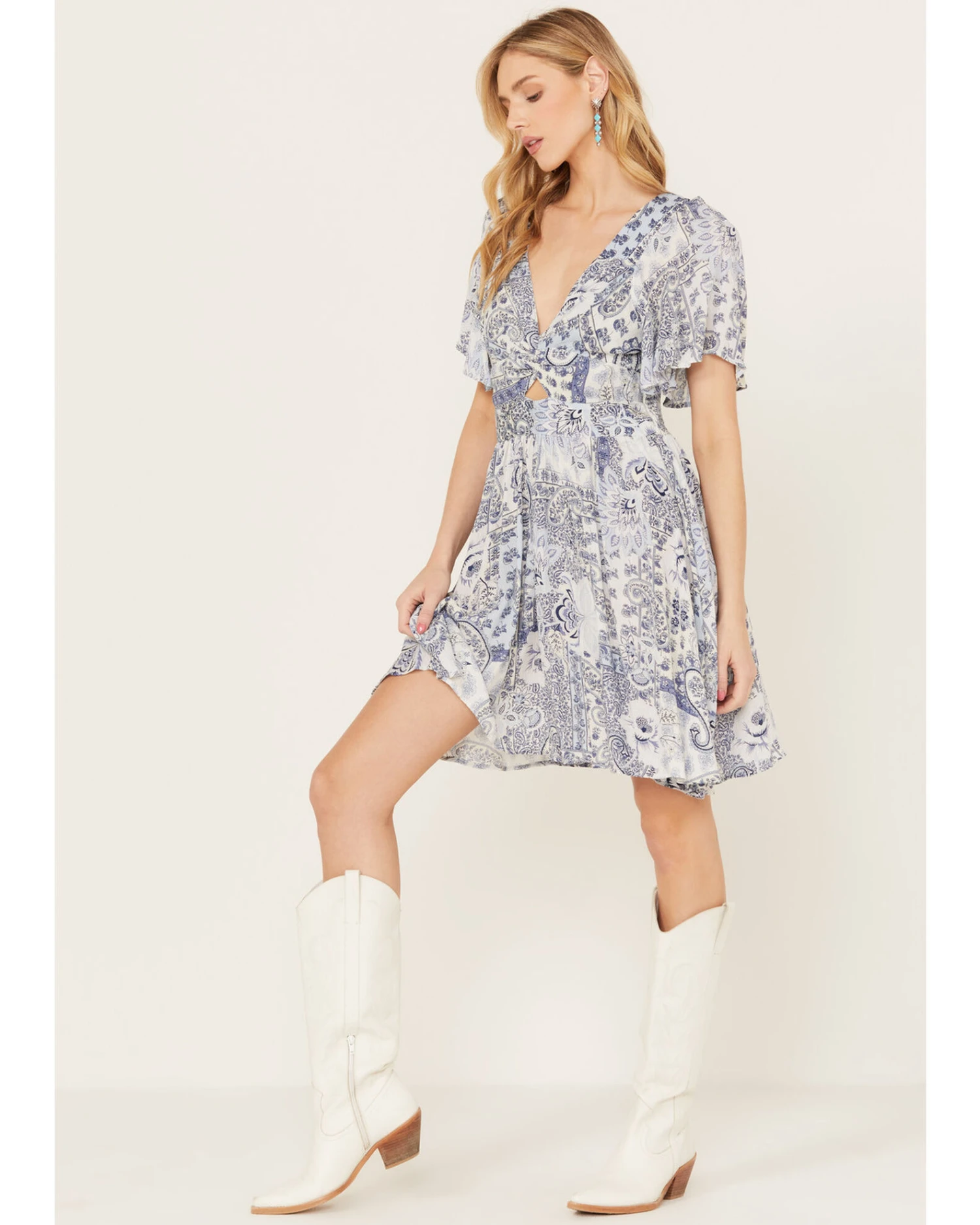 Angie Women's Paisley Print Short Sleeve Mini Dress 2 Angie Women's Paisley Print Short Sleeve Mini Dress - Image 2