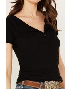 RANK 45 Women's Burnout Henley Tee -Velora Studio Shop 2000386477 001 P3