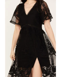 Shyanne Women's Floral Lace Split Leg Maxi Dress -Velora Studio Shop 2000389088 001 P3