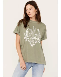 Girl Dangerous Women's Horseshoe Rose Boyfriend Graphic Tee